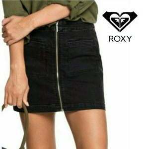 Roxy Black Denim Mini Skirt Size 10 NWT